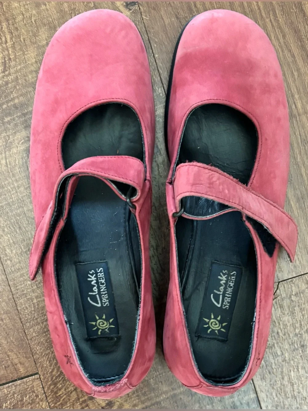 Clark’s red suede springers Mary Jane shoes for women size 6 vintage